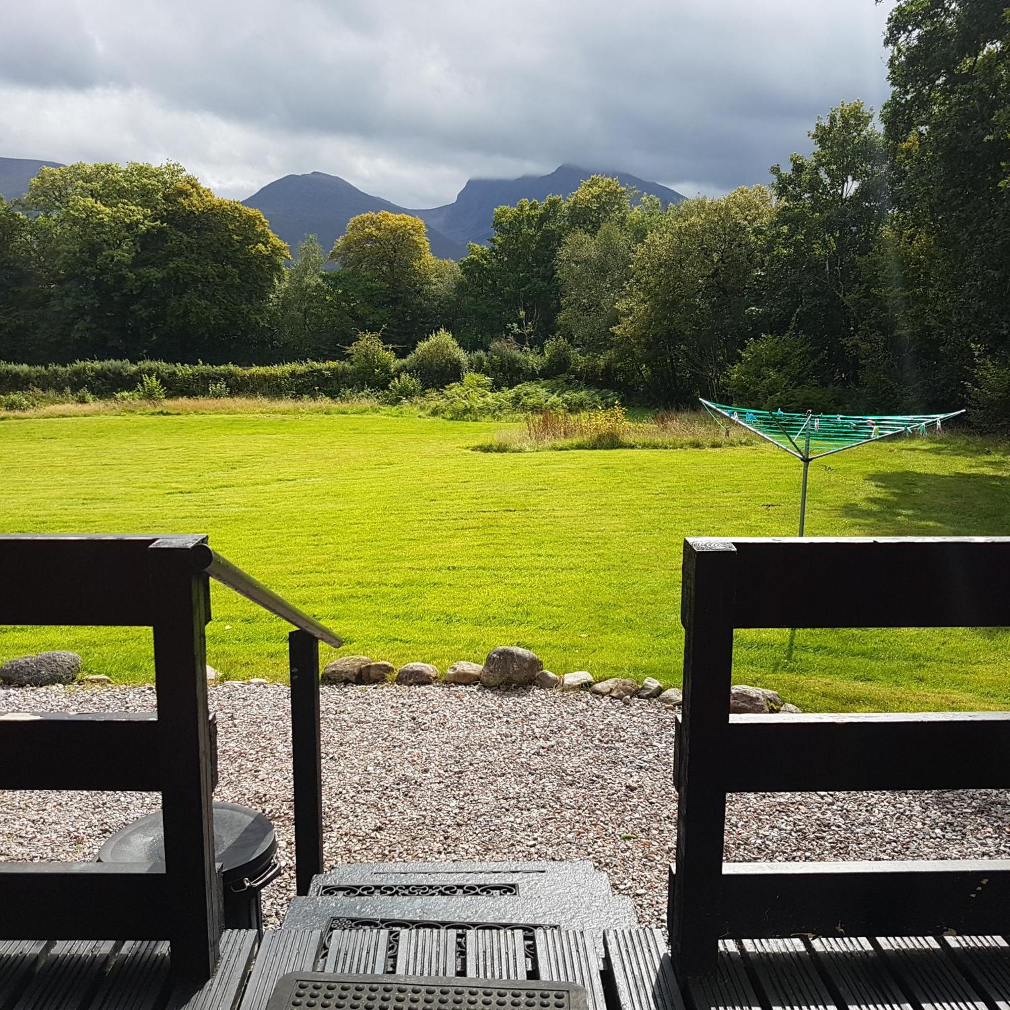 Hawthorn Lodge Fort William Extérieur photo